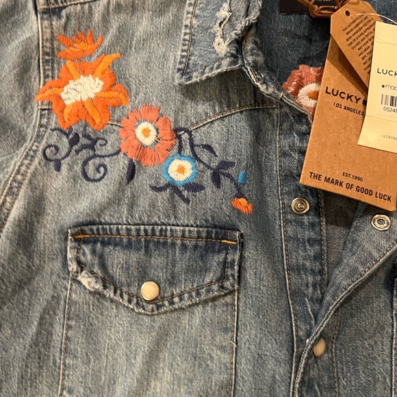 lucky brand Denim top small western wear BRAND NEW - Picture 2 of 6